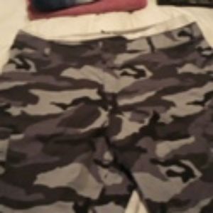 Camouflage jeans shorts